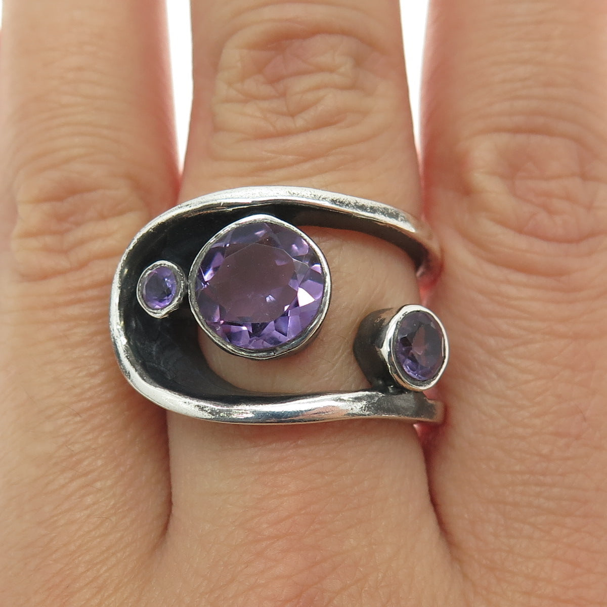 925 Sterling Silver Vintage Amethyst Modernist Oxidized Adjustable Ring Size 8