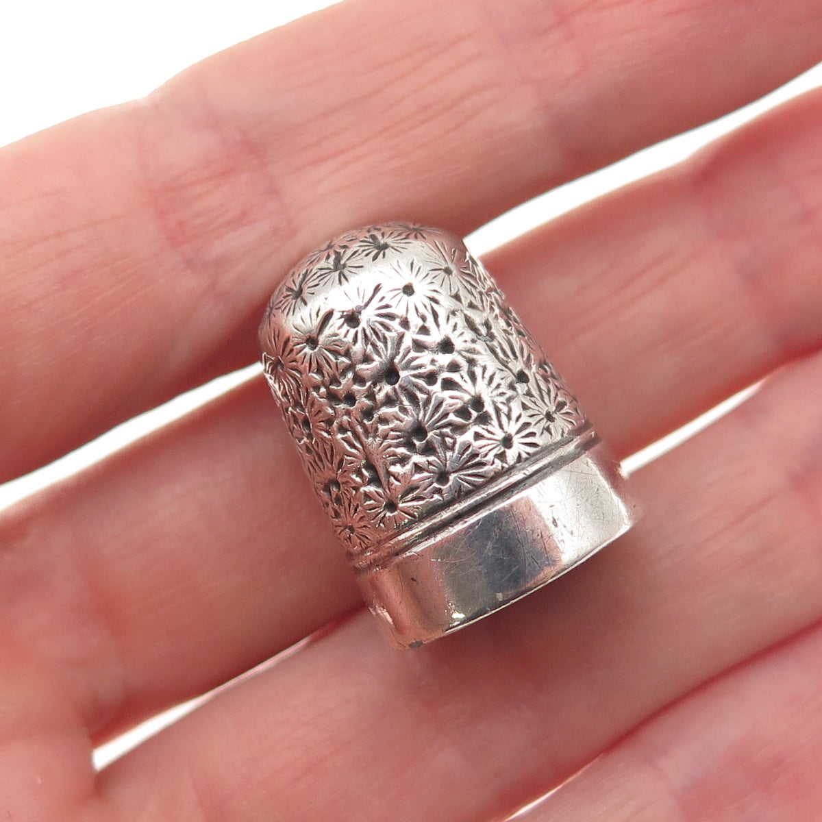 Ketcham & Mcdougall 925 Sterling Silver Antique Art Deco Daisy Sewing Thimble