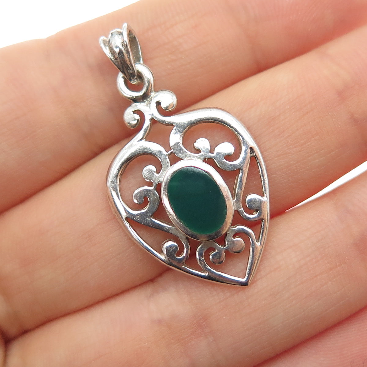 925 Sterling Silver Vintage Real Green Onyx Ornate Heart Charm Pendant