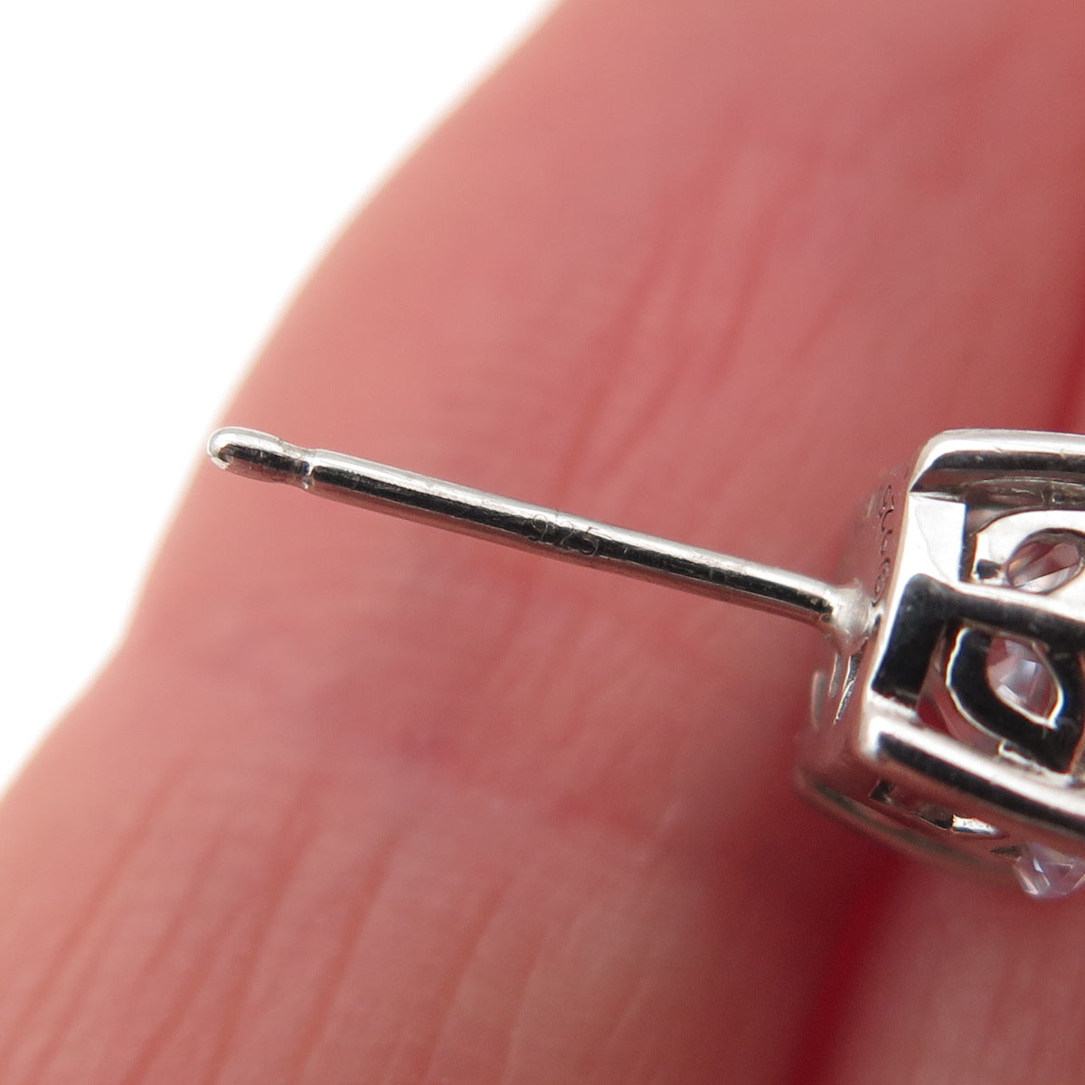 925 Sterling Silver Round-Cut C Z Stud Earrings