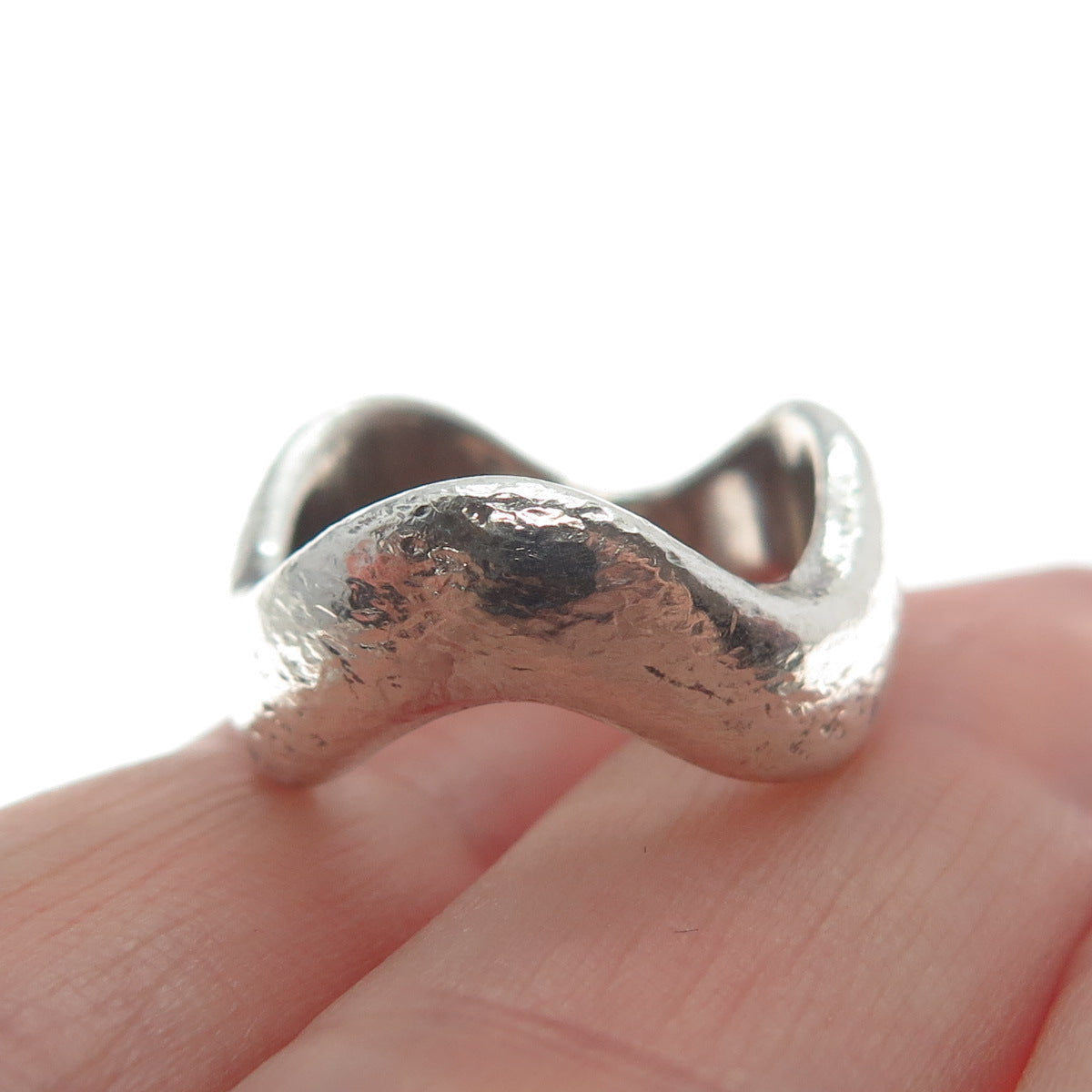 925 Sterling Silver Vintage Modernist Wavy Band Ring Size 6