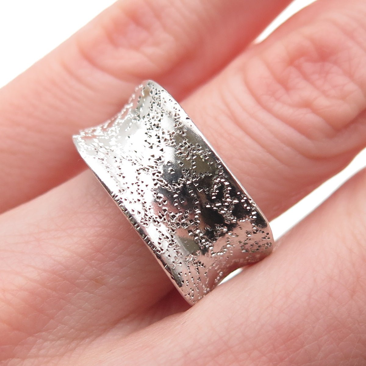 Sezgin 925 Sterling Silver Textured Modernist Ring Size 6.25
