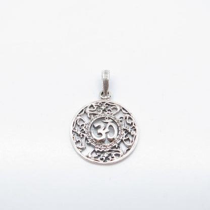 925 Sterling Silver Vintage Om Mantra Ornate Round Pendant