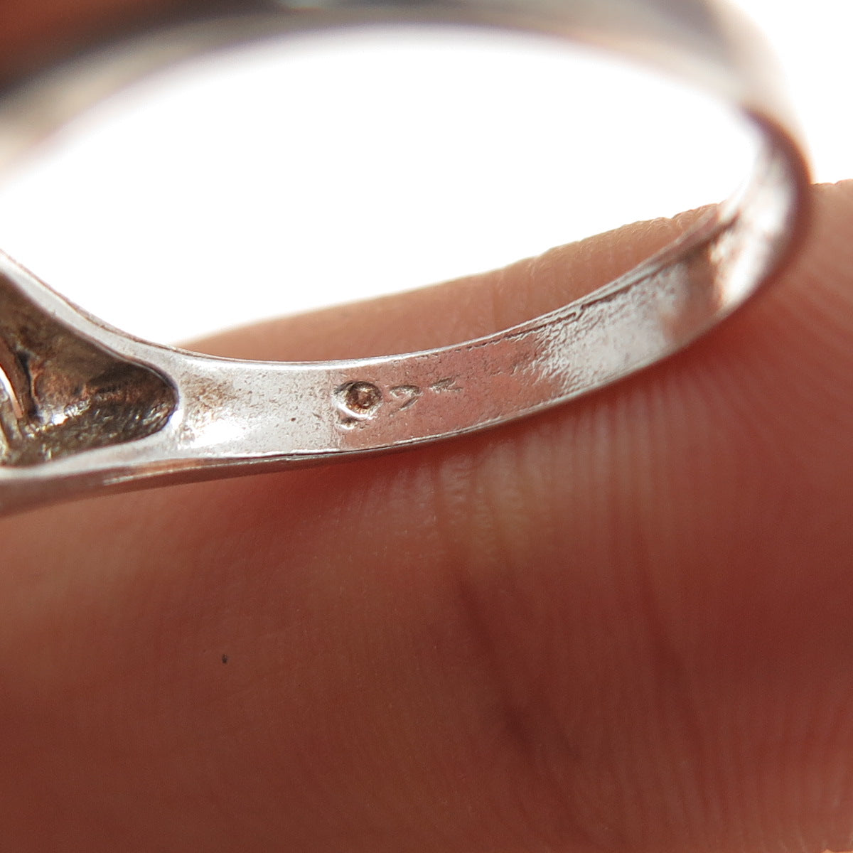925 Sterling Silver Vintage Oval-Cut Pink C Z Modernist Ring Size 7