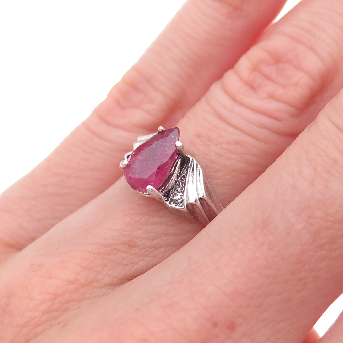 925 Sterling Silver Vintage Real Pink Tourmaline Teardrop Oxidized Ring Size 4.5