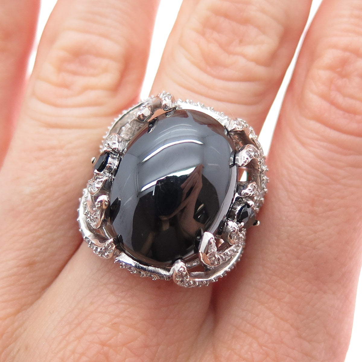 925 Sterling Silver Real Hematite & C Z Floral Ring Size 7.25