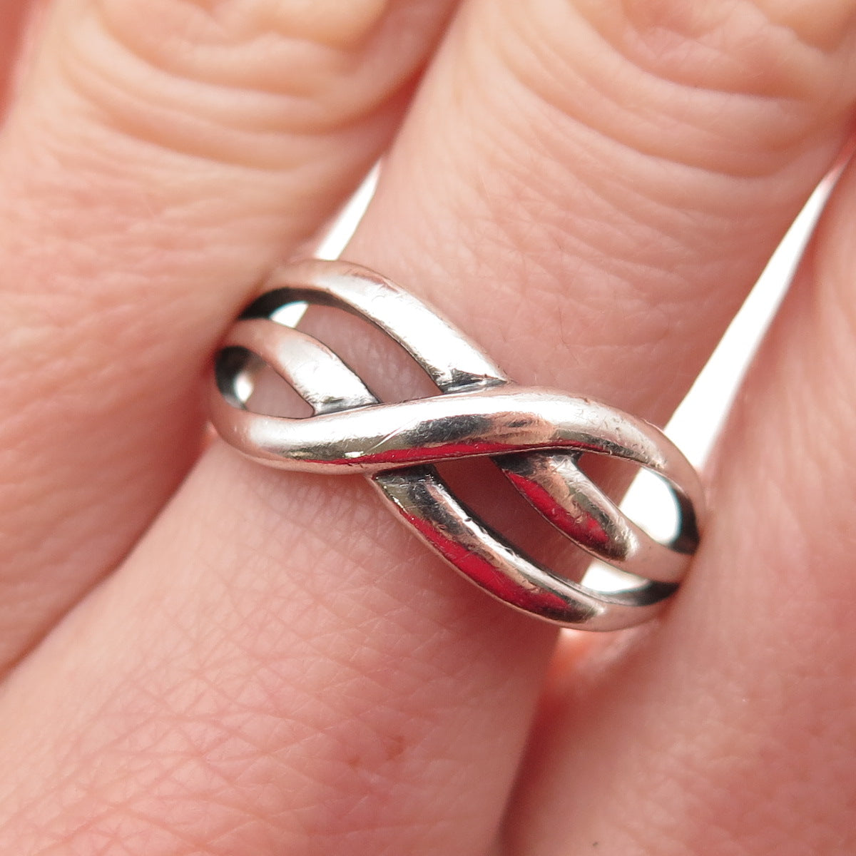 925 Sterling Silver Vintage Modernist Crisscross Oxidized Ring Size 10