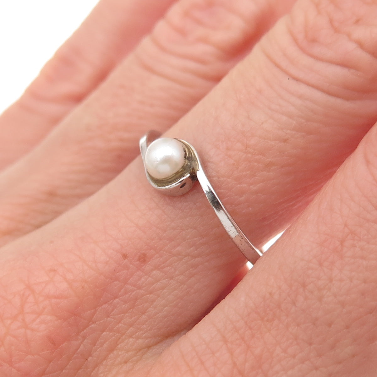 Avon 925 Sterling Silver Vintage Real Pearl Bypass Ring Size 7.25