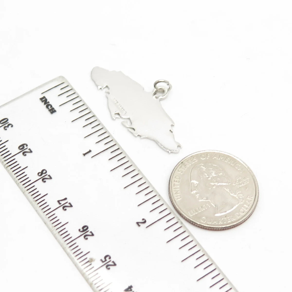 925 Sterling Silver Vintage Nassau Island Pendant