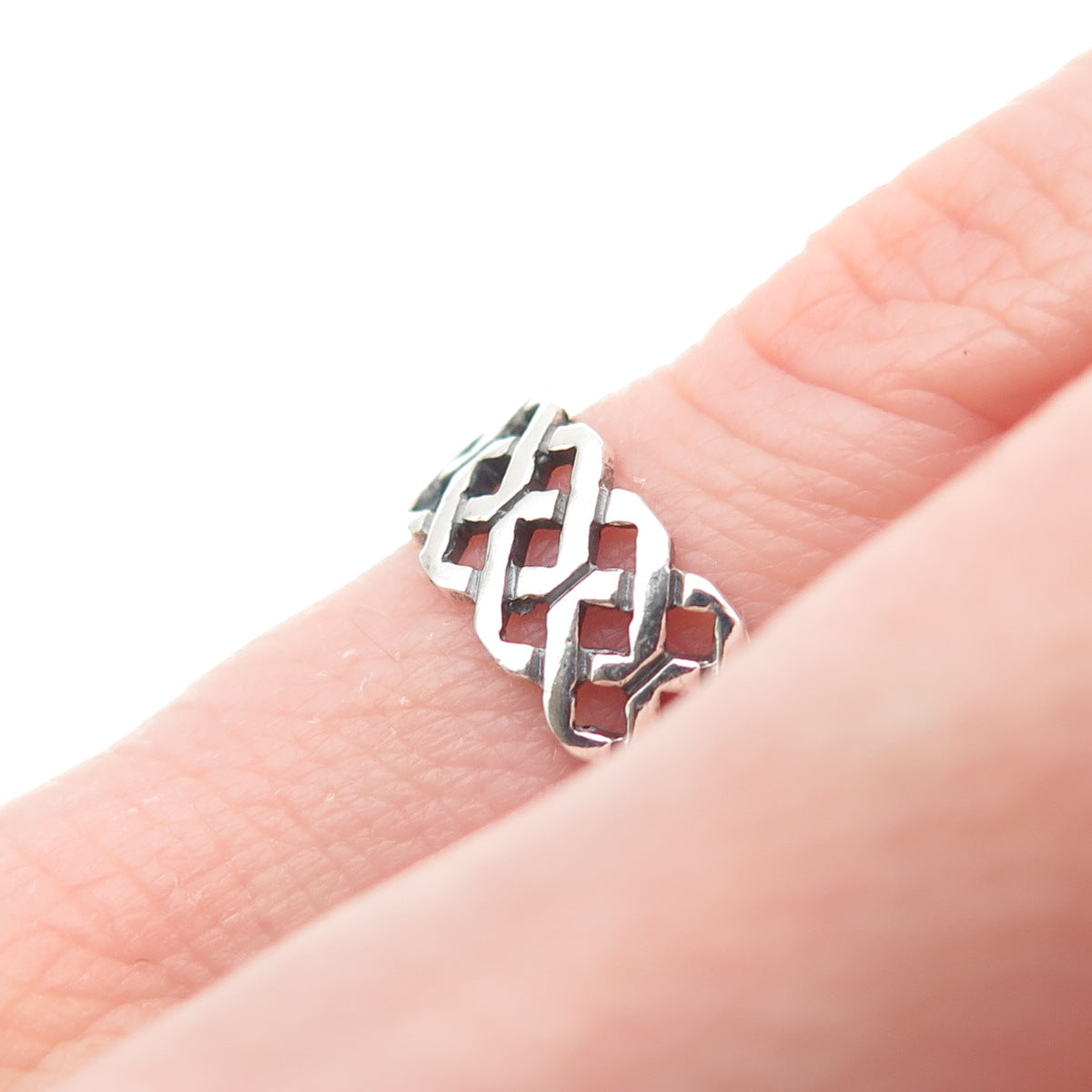 925 Sterling Silver Vintage Celtic Oxidized Band Ring Size 5