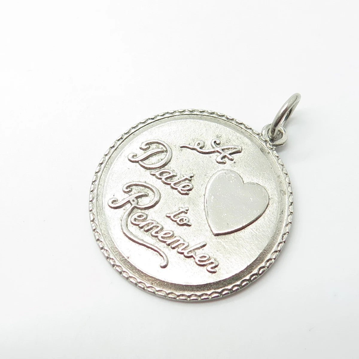 925 Sterling Silver Vintage "A Date To Remember" Heart Round Pendant