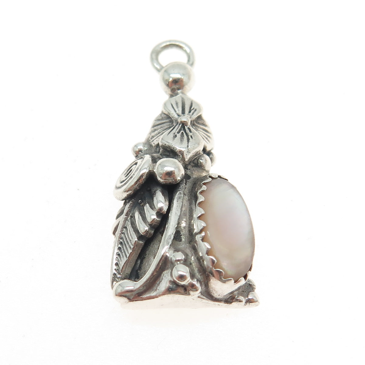 PRAIRIE FIRE 925 Sterling Silver Vintage Real Mother-of-Pearl Floral Pendant