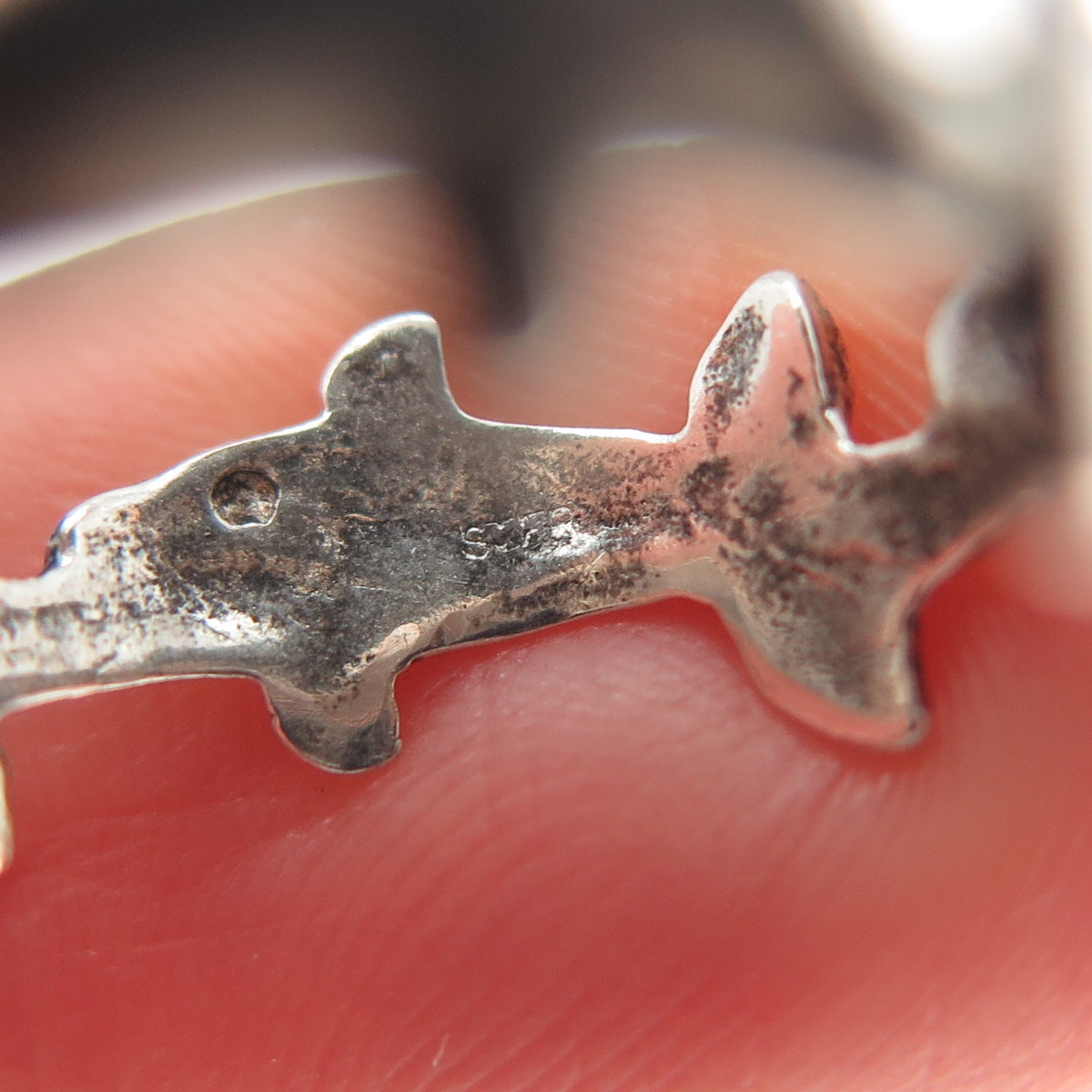 925 Sterling Silver Vintage Dolphin Oxidized All Around Band Ring Size 6.25