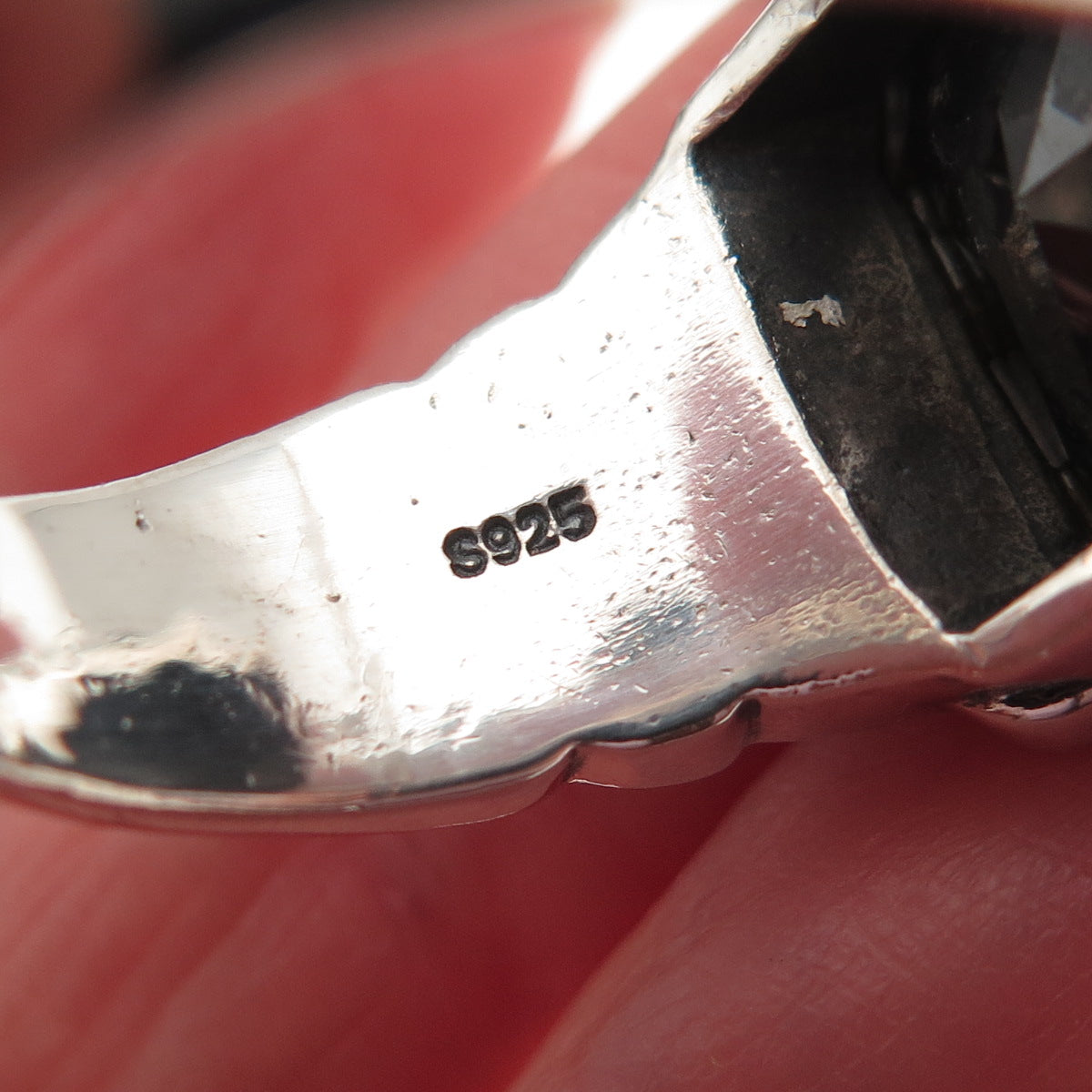 JUSTIN DAVIS 925 Sterling Silver Vintage Real Hematite Oxidized Ring Size 11.5