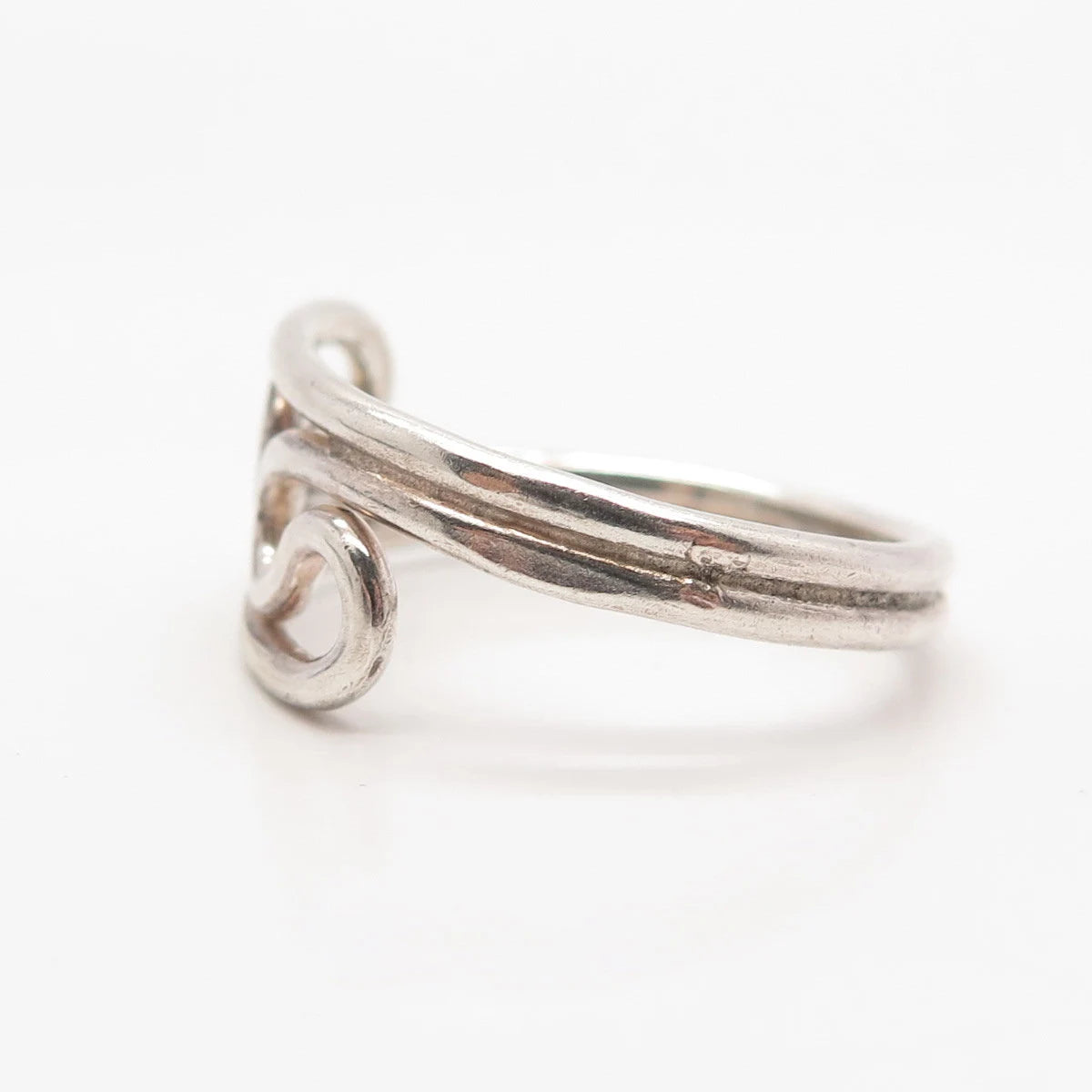 925 Sterling Silver Vintage Twisted Modernist Ring Size 9.75