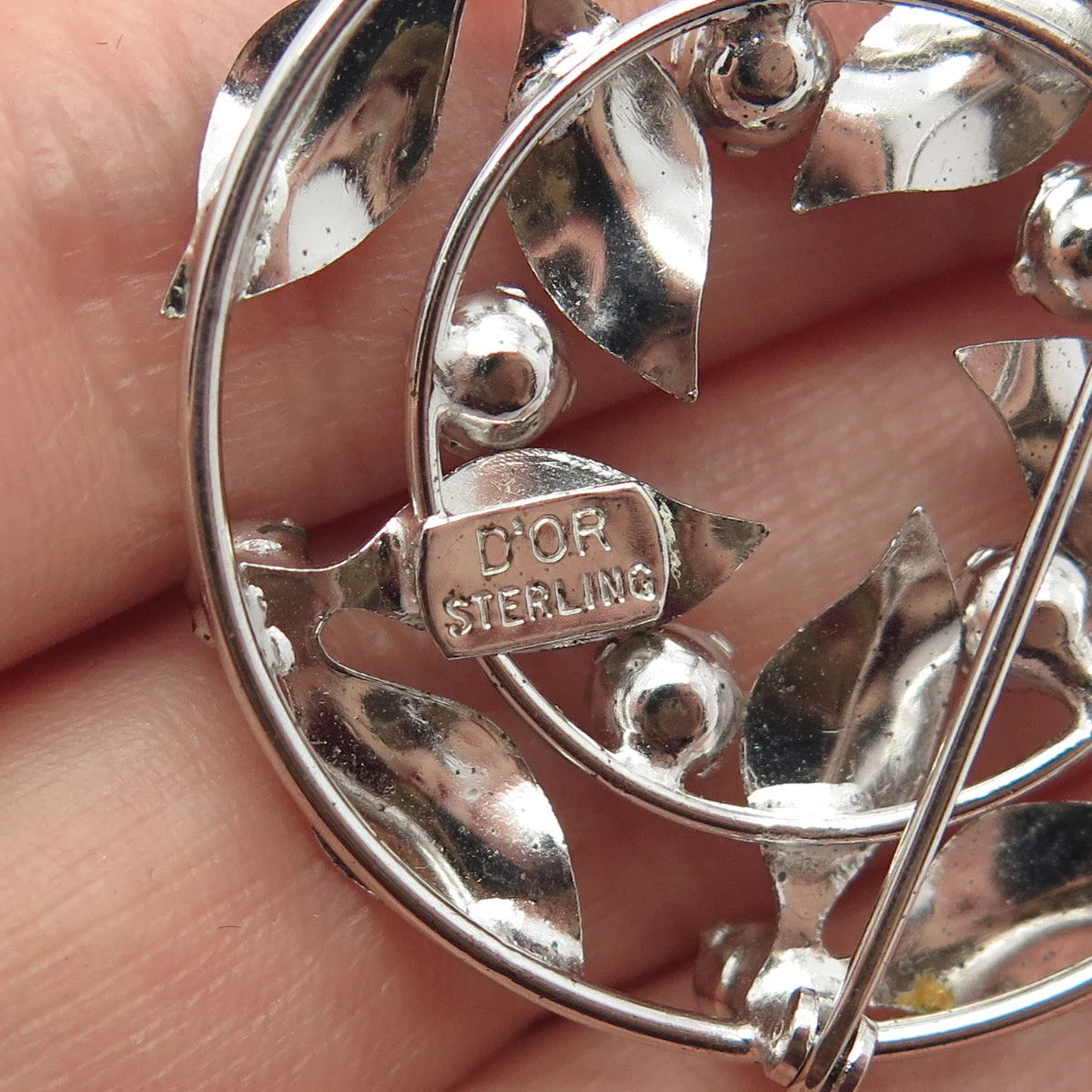 925 Sterling Silver Antique D'OR Rhinestone Leaves Round Pin Brooch