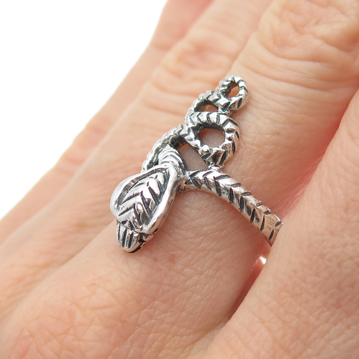 925 Sterling Silver Vintage Cobra Snake Oxidized Ring Size 8.25