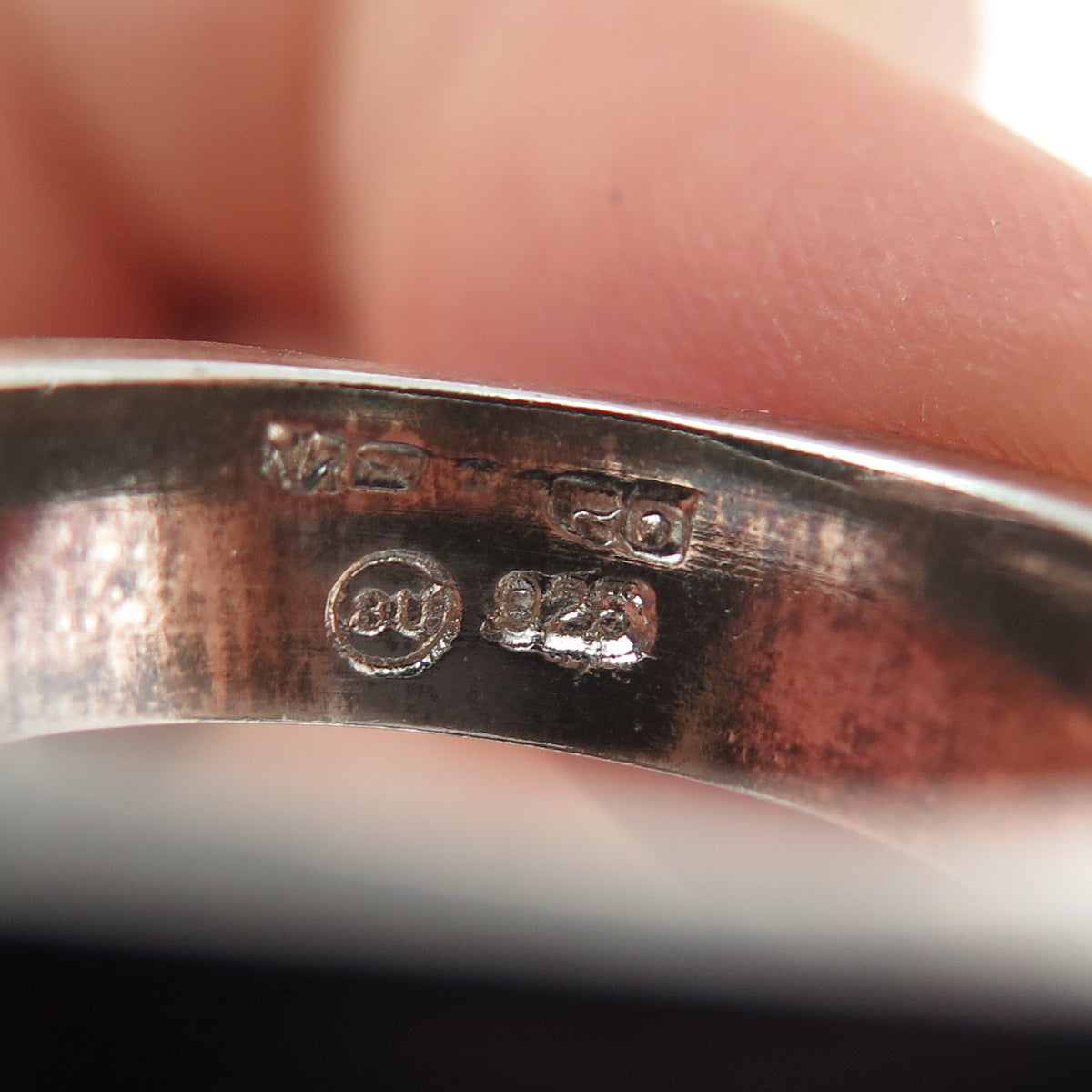 925 Sterling Silver Vintage Geometric Oxidized Band Ring Size 8.25