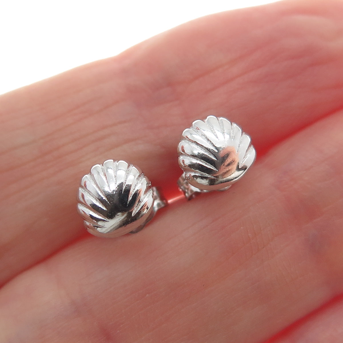 925 Sterling Silver Seashell Stud Earrings