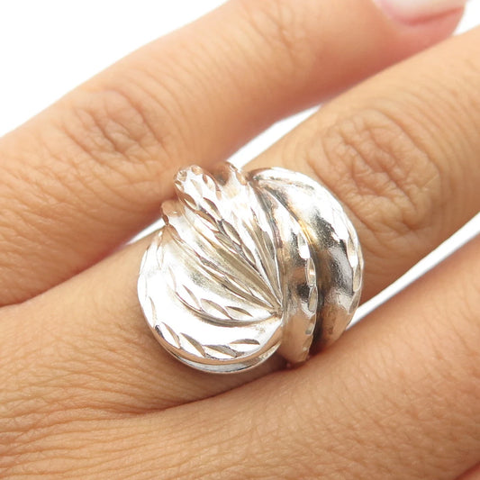 925 Sterling Silver Vintage Floral Puffy Textured Cocktail Ring Size 6.25