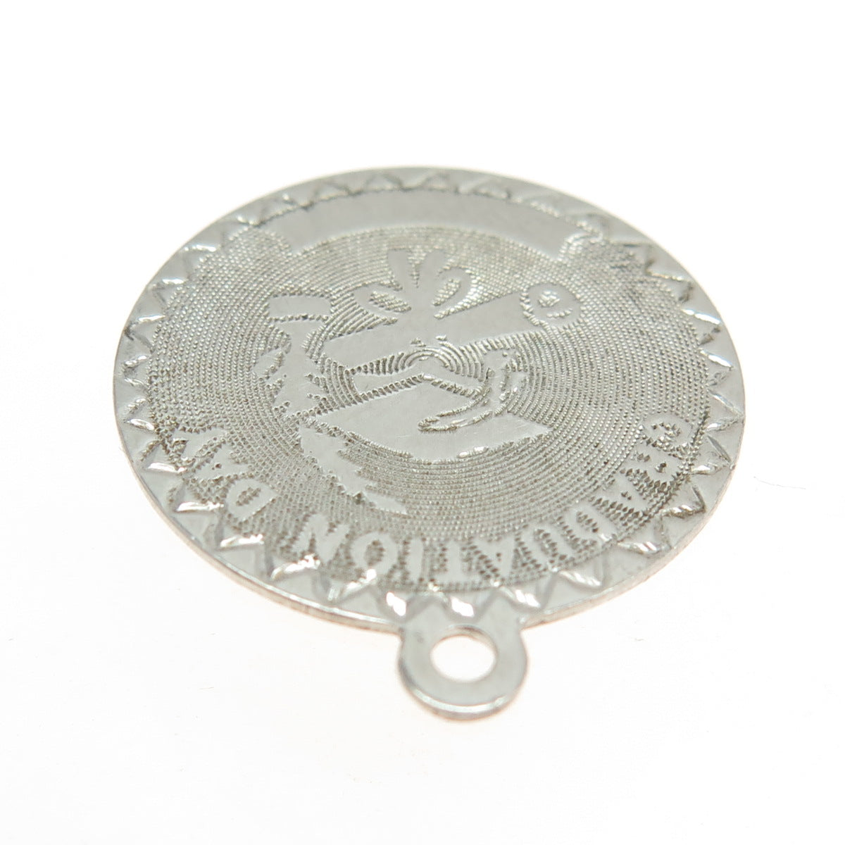 925 Sterling Silver Vintage Graduation Round Charm Pendant