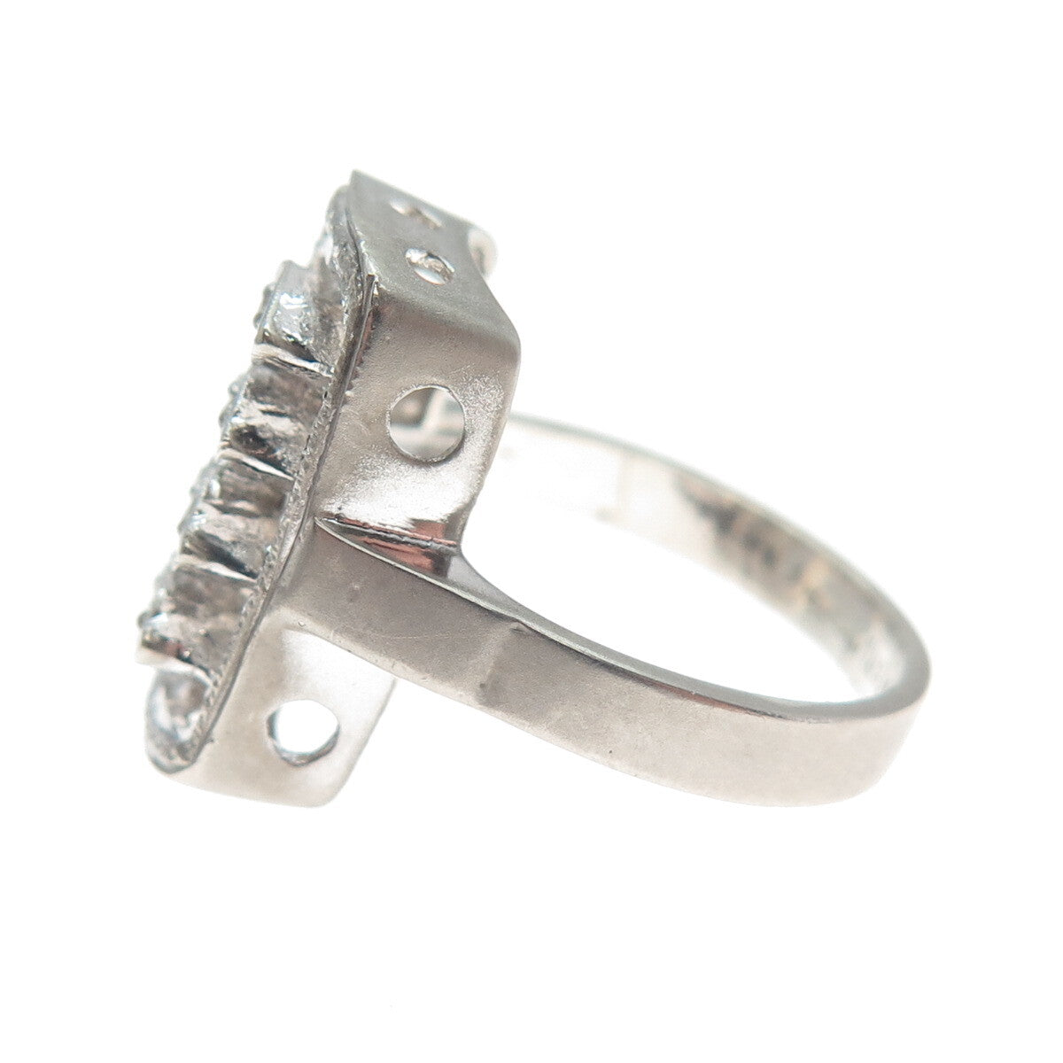 UNCAS Sterling Silver Antique Rhinestone Ring Size 6.5 (missing 1 rhinestone)