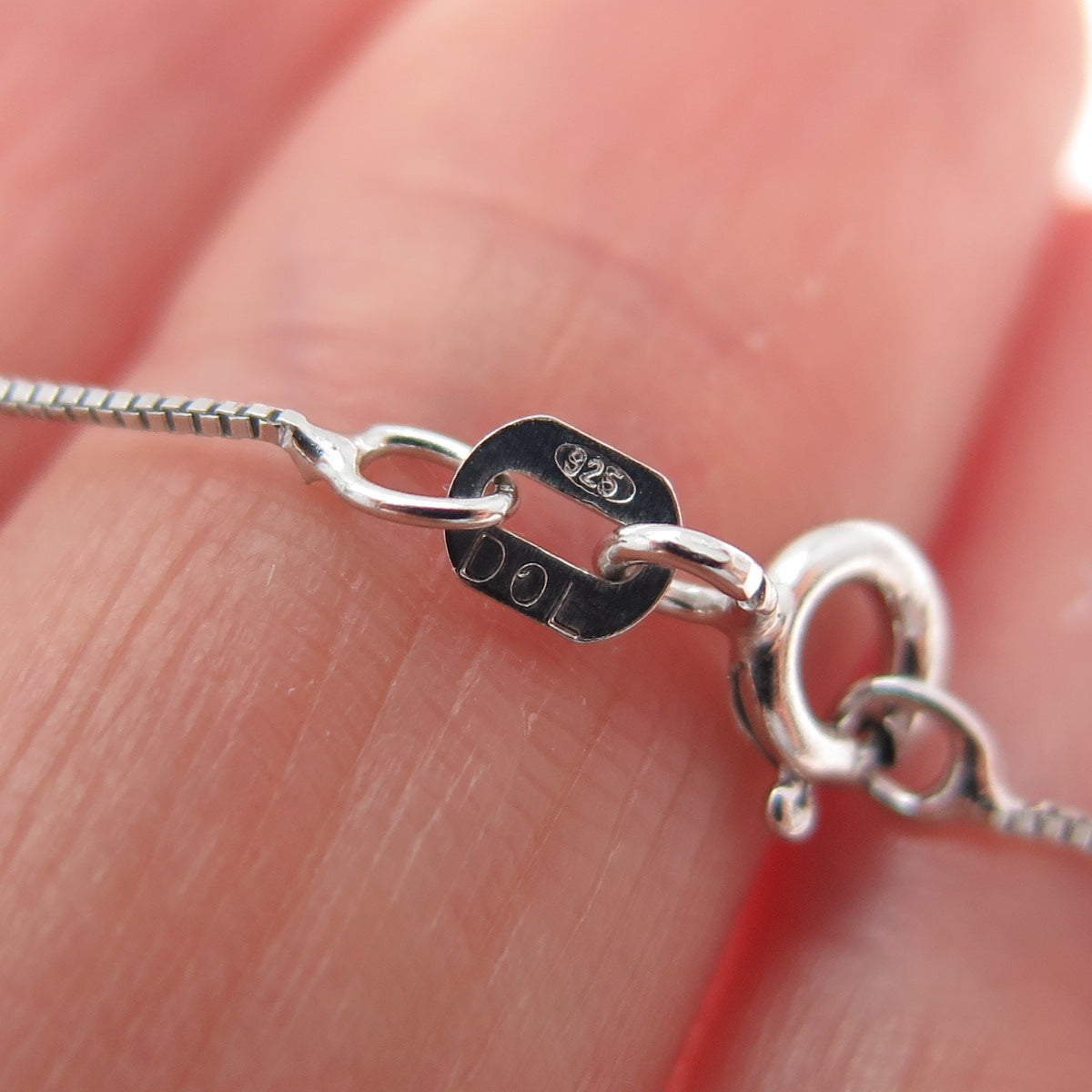 925 Sterling Silver Round-Cut C Z Letter H Initial Box Chain Necklace 18"