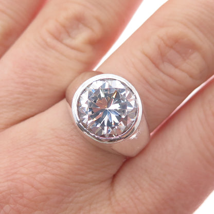 925 Sterling Silver Vintage Round-Cut C Z Modernist Ring Size 8.25