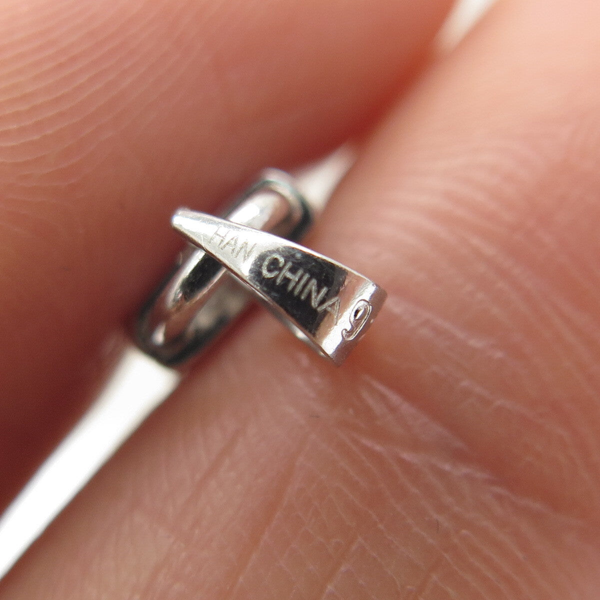 HAN 925 Sterling Silver Round-Cut C Z Lock Minimalist Charm Pendant