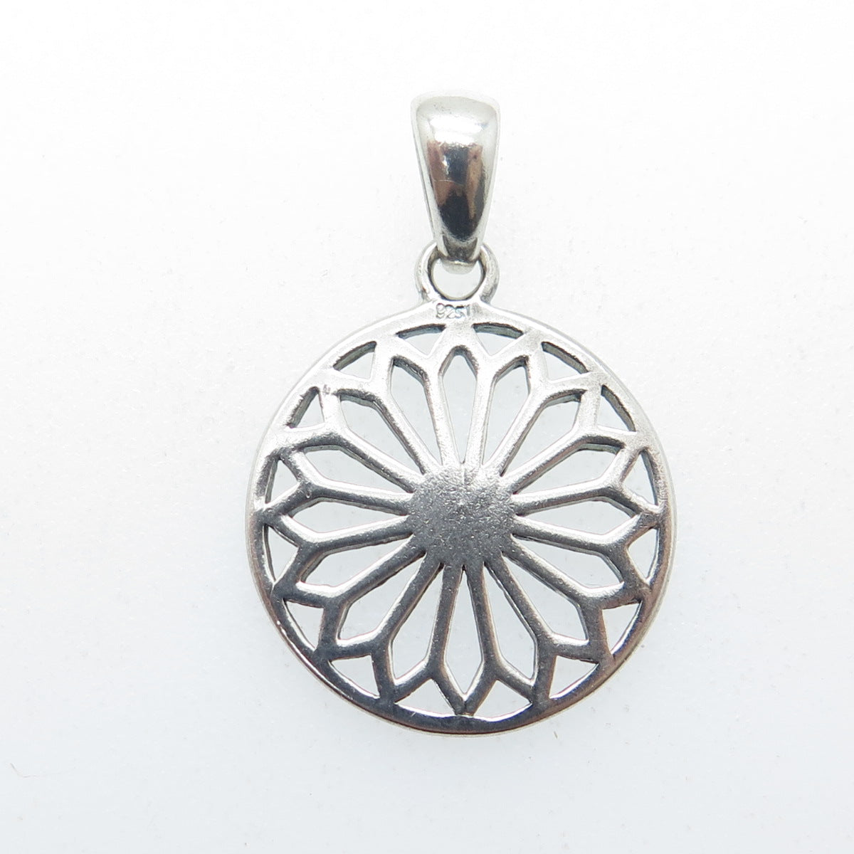 925 Sterling Silver Vintage Floral Round Pendant