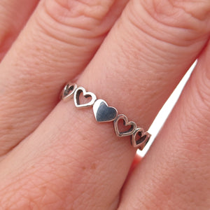 Ste Bee 925 Sterling Silver Vintage Heart All Around Oxidized Band Ring Size 6.5