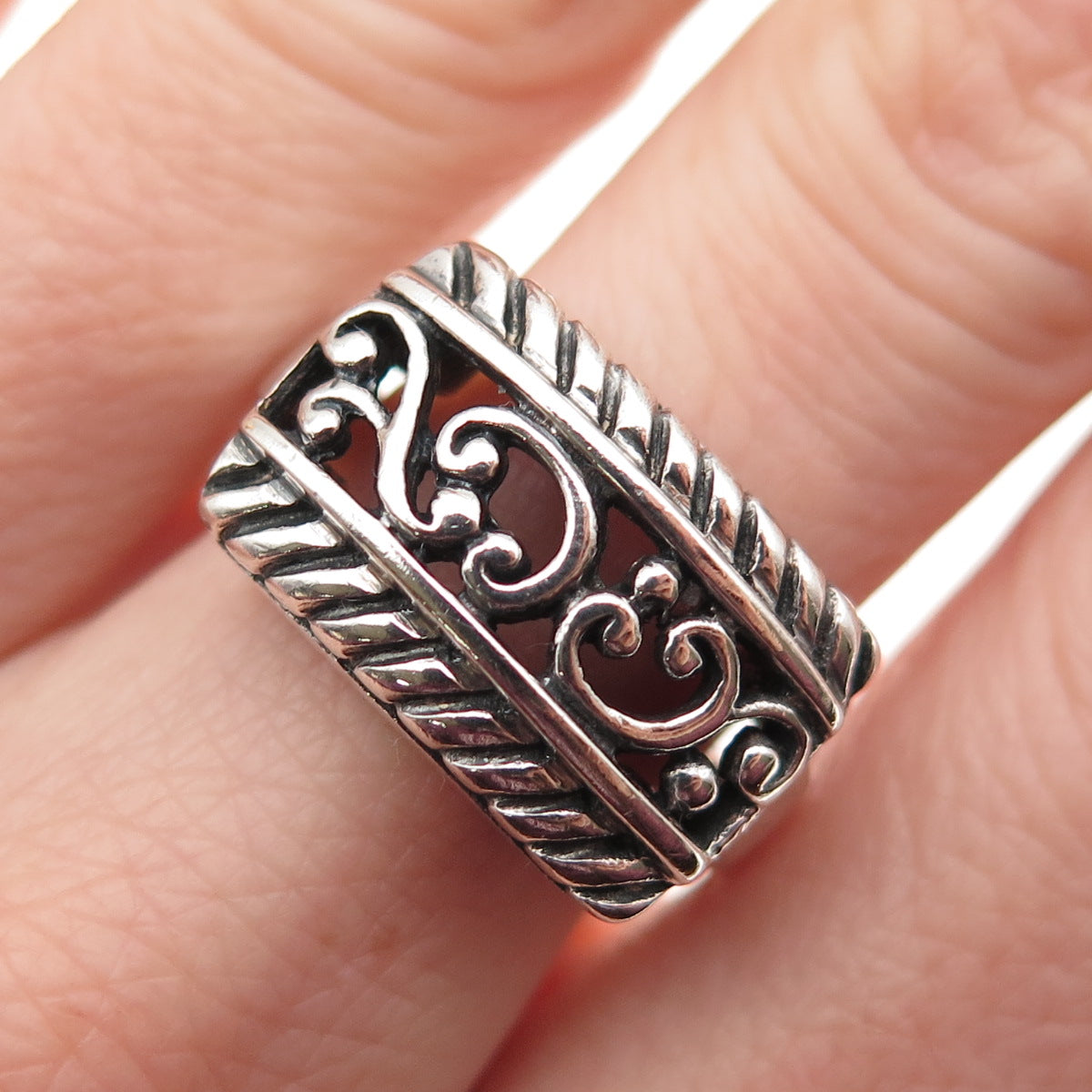 SX Sally C 925 Sterling Silver Vintage Swirl Oxidized Ring Size 7