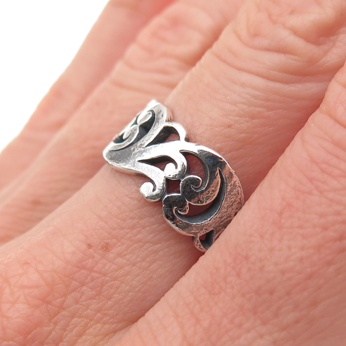 Lois Hill 925 Sterling Silver Vintage Signature Scroll Oxidized Ring Size 7.5