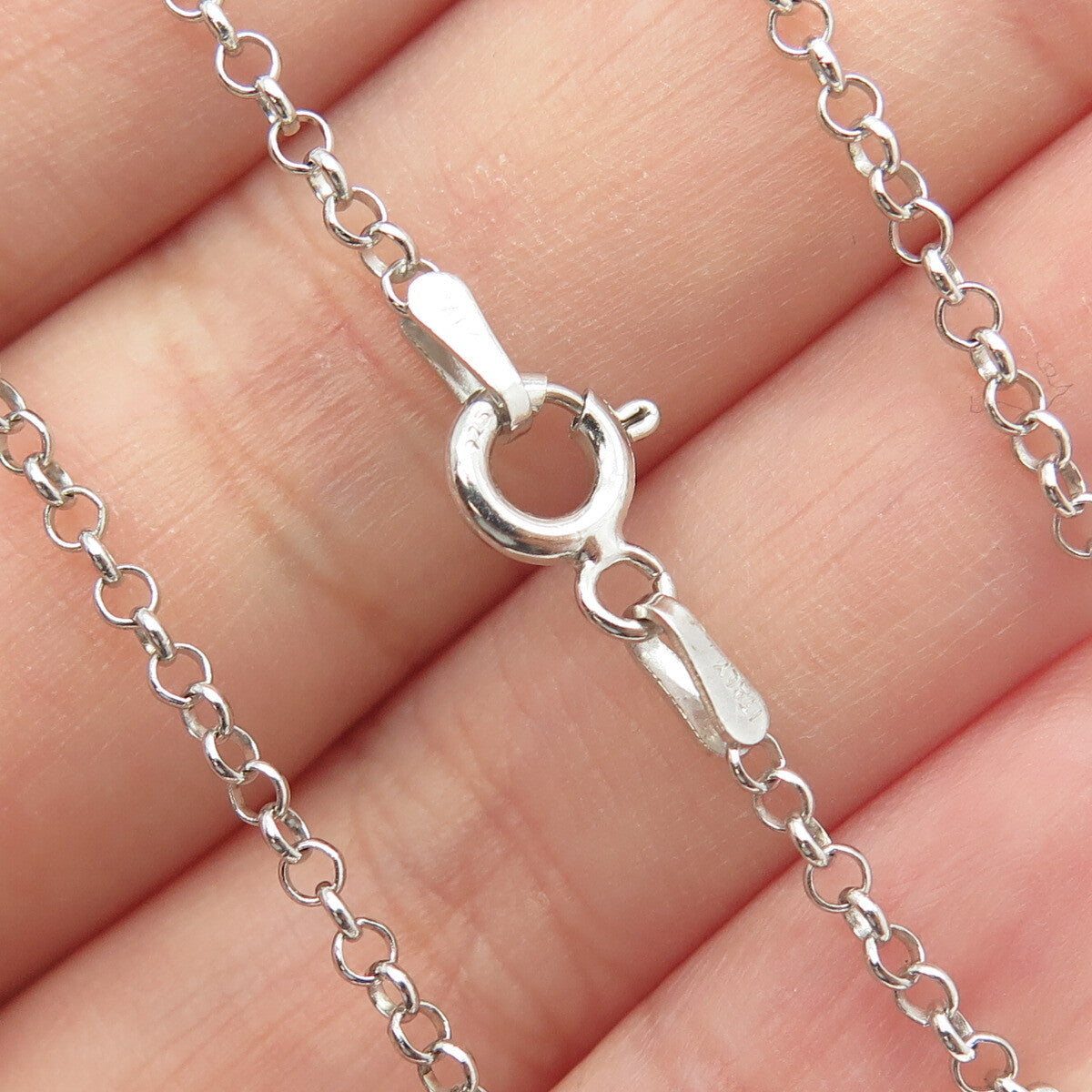 925 Sterling Silver Round-Cut C Z Floral Key Cable Chain Necklace 16"