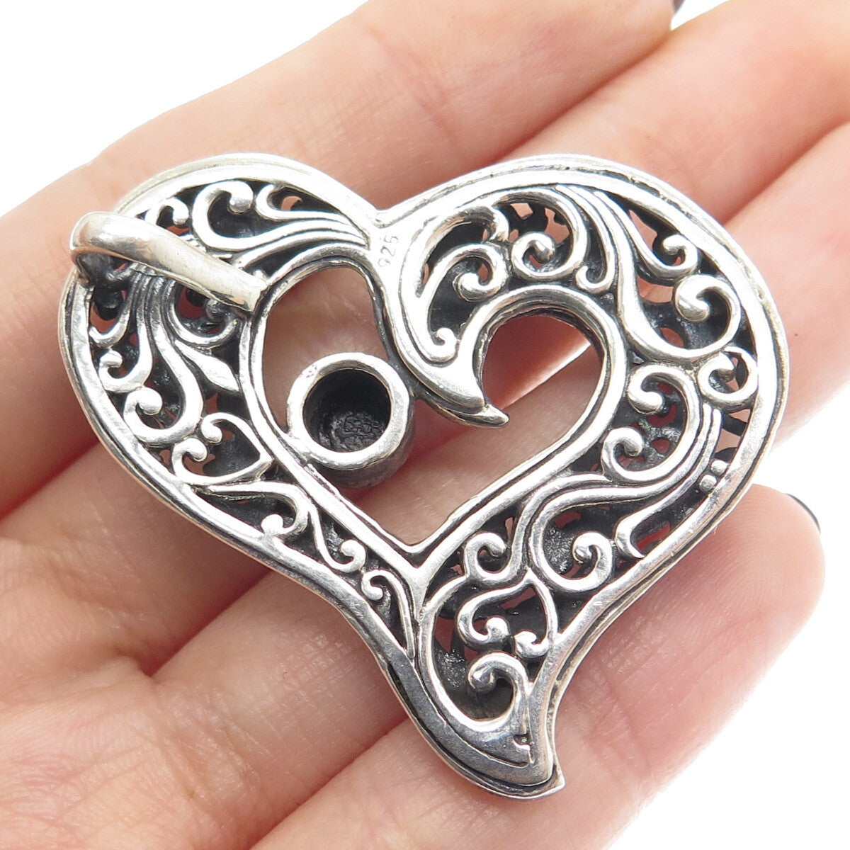 925 Sterling Silver Vintage Real Black Onyx Ornate Heart Oxidized Pendant