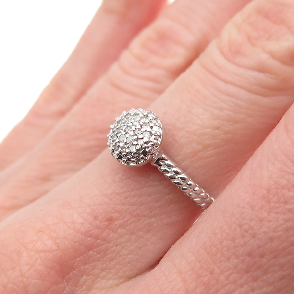 HN Heng Ngai 925 Sterling Silver Real Round-Cut Diamond Ring Size 6