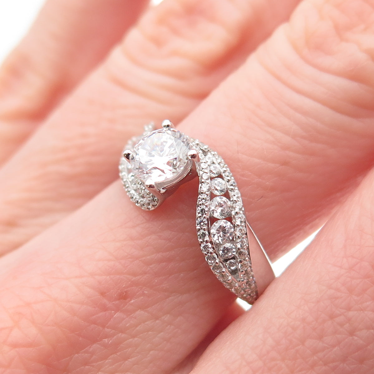 925 Sterling Silver Round-Cut C Z Engagement Bypass Ring Size 6.75