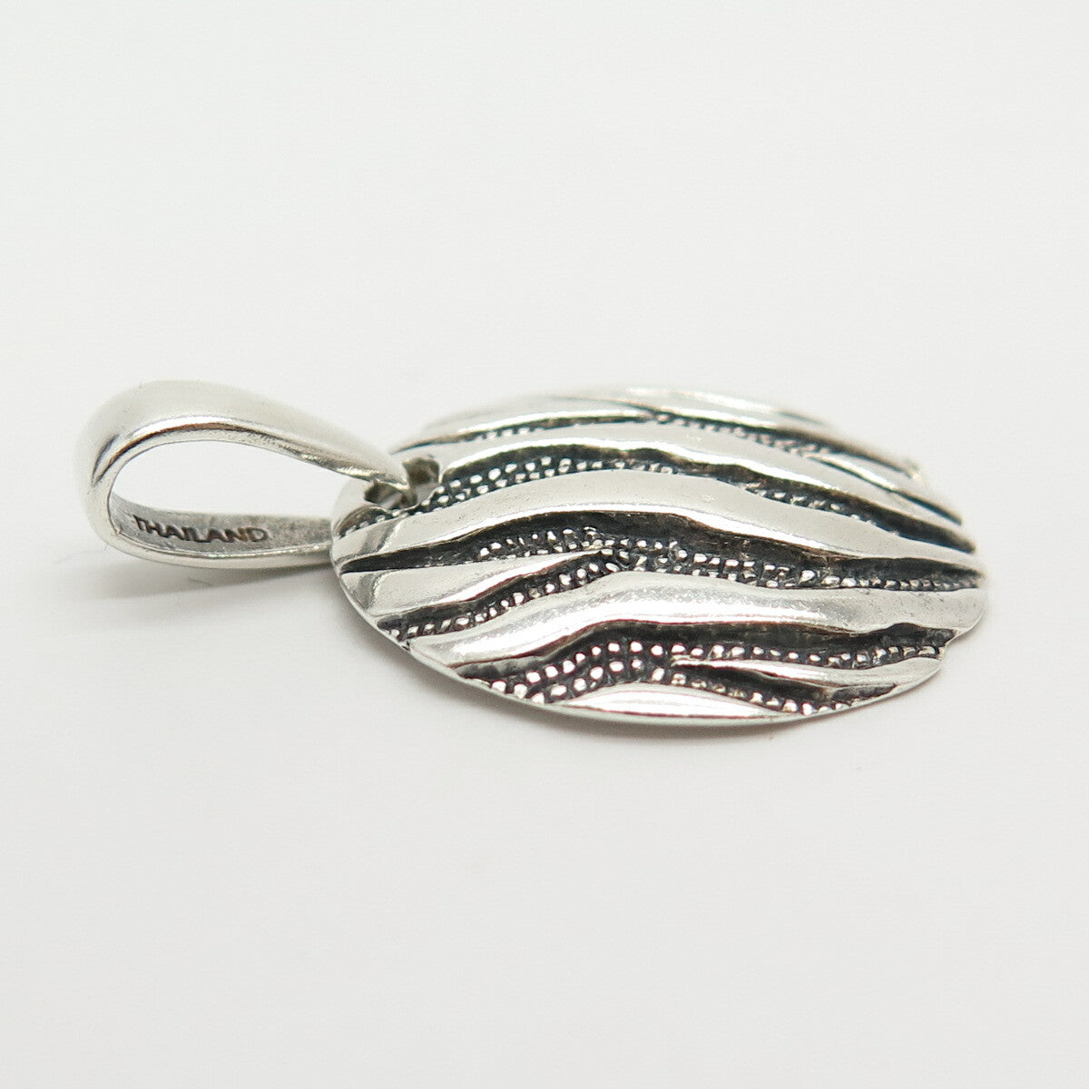 925 Sterling Silver Dotted & Stripped Design Round Pendant