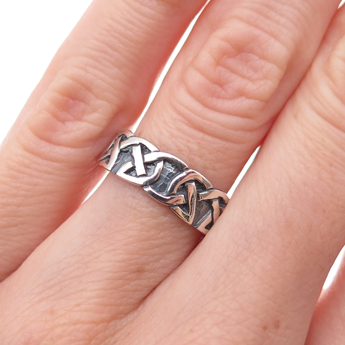 925 Sterling Silver Vintage Celtic Knot Oxidized Band Ring Size 6.25