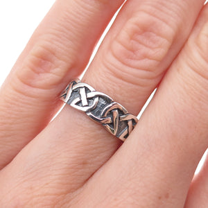 925 Sterling Silver Vintage Celtic Knot Oxidized Band Ring Size 6.25