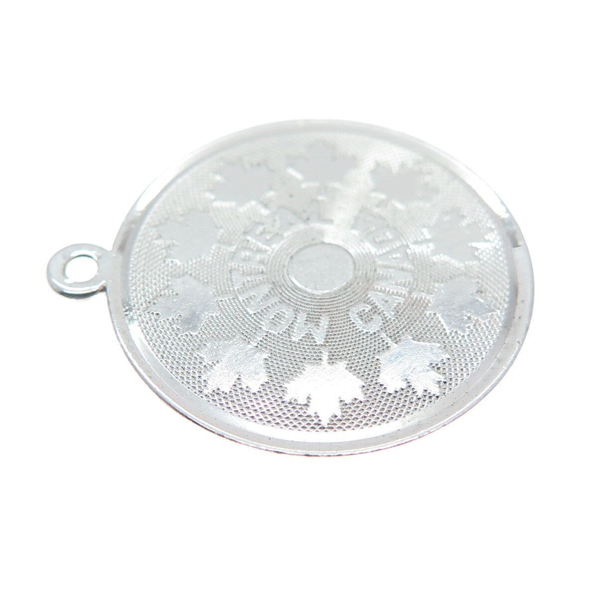 925 Sterling Silver Vintage Canada Montreal Maple Leaf Textured Pendant