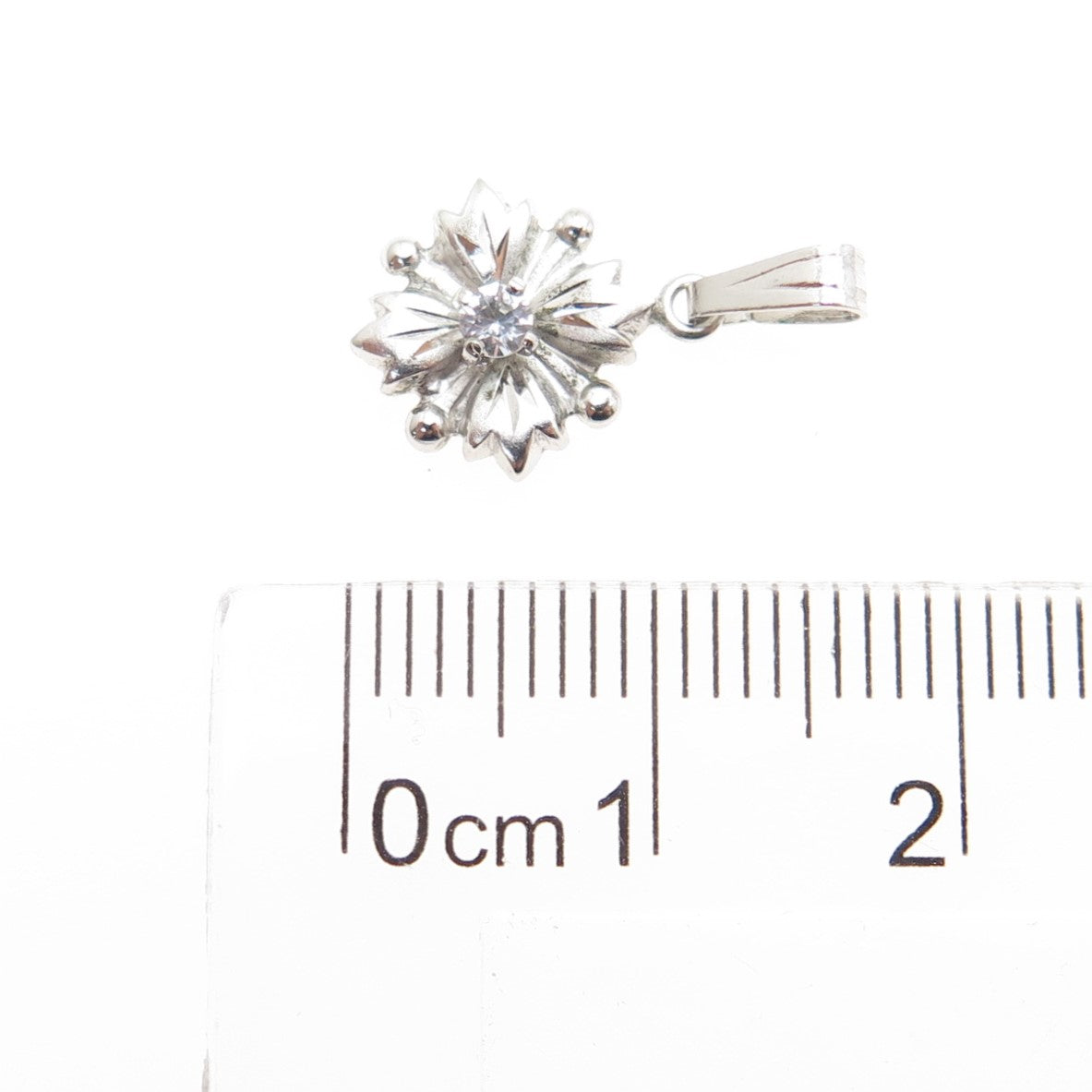 FELICE JF 925 Sterling Silver Vintage Round-Cut White Topaz Gem Flower Pendant