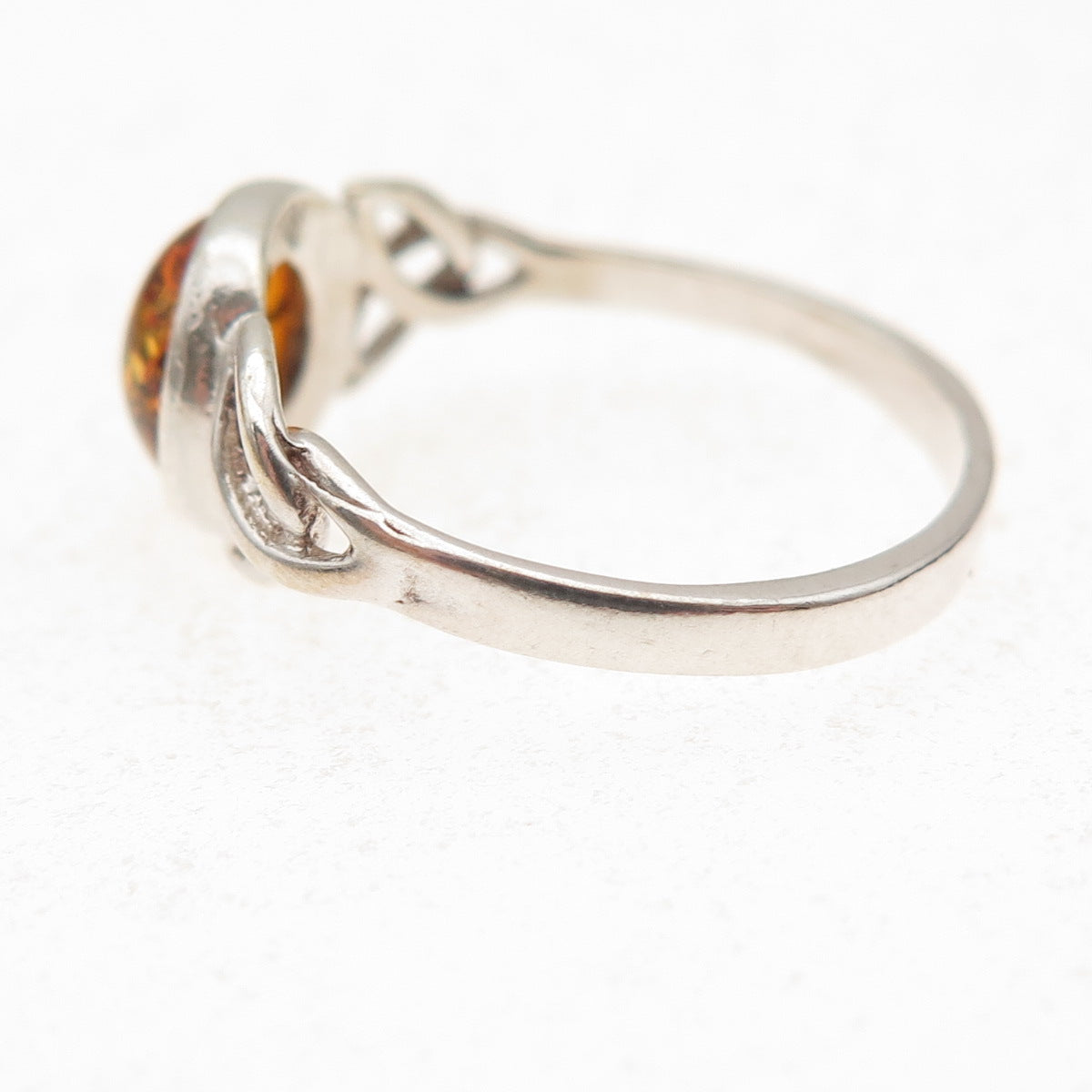 925 Sterling Silver Vintage Poland Real Amber Celtic Trinity Knot Ring Size 7.25