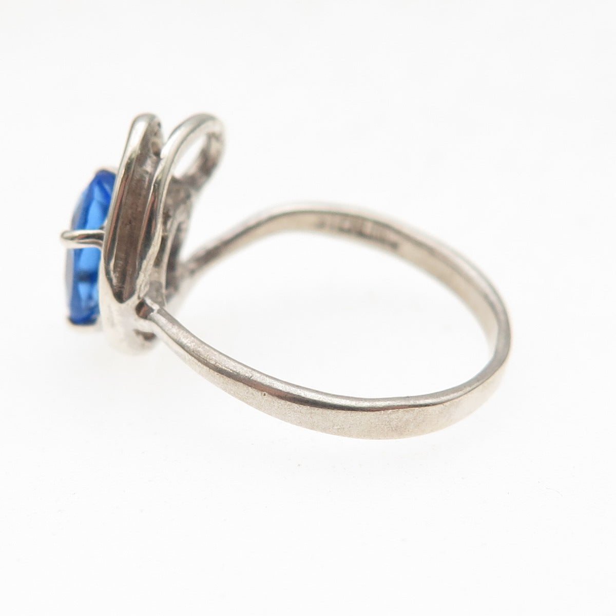 925 Sterling Silver Vintage Real Oval-Cut Blue C Z Modernist Ring Size 4.25