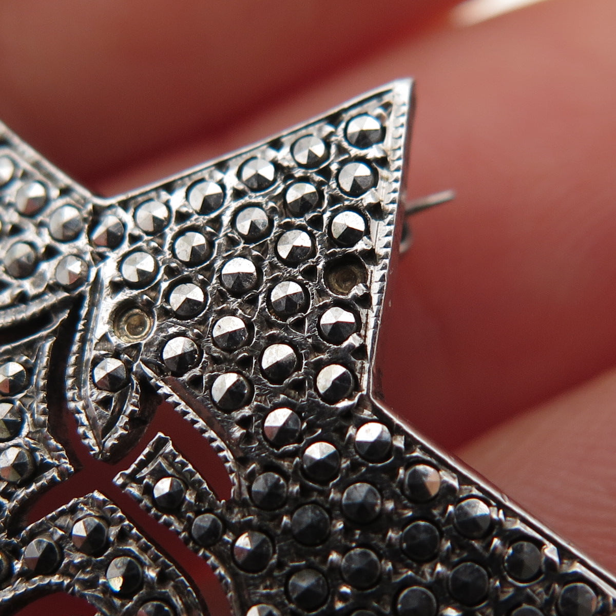 925 Sterling Antique Marcasite Letter F Star of David Pendant (missing 2 stones)