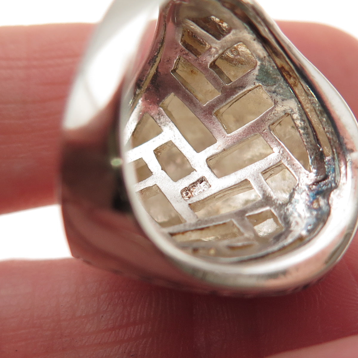 925 Sterling Silver Vintage Hammered Oxidized Ring Size 7