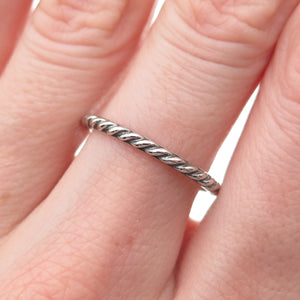 Silpada 925 Sterling Silver Vintage Ribbed Stackable Band Ring Size 7.75