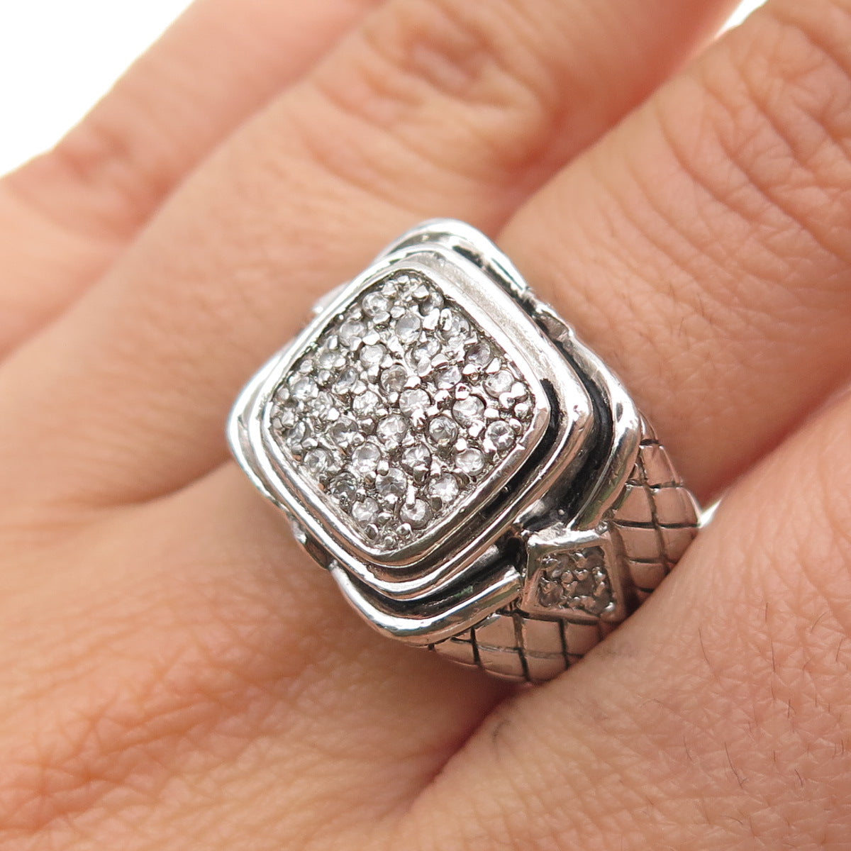 925 Sterling Silver Round-Cut C Z Oxidized Ring Size 8.25