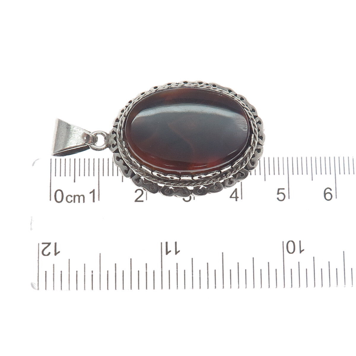 950 Silver Vintage Real Oval-Cut Agate Roped Pendant