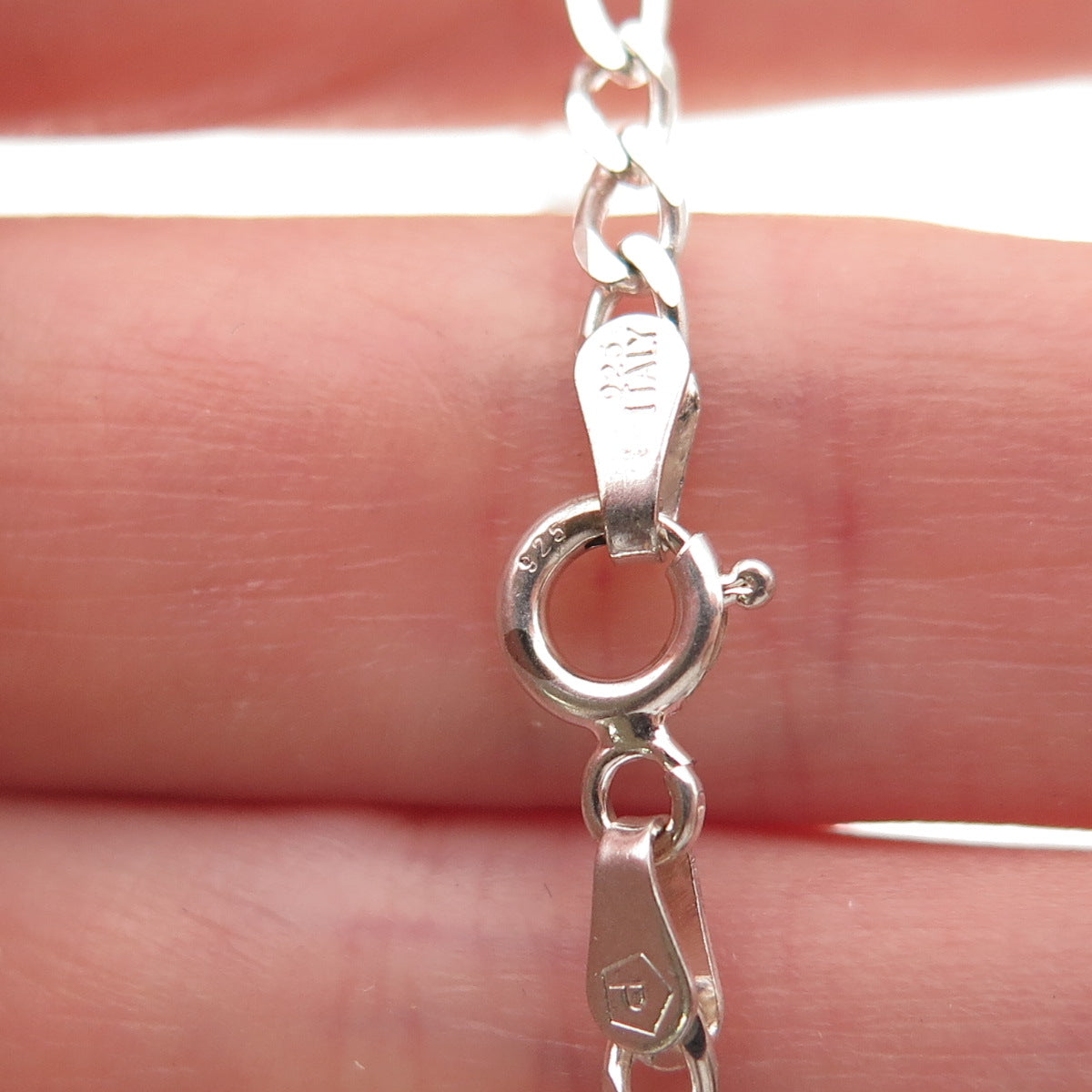 925 Sterling Silver Vintage Italy Figaro Link Bracelet 7"